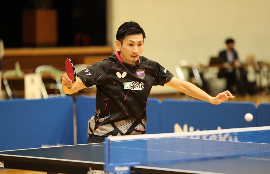 前回大会4度目の王者に輝いた上田仁（T.T彩たま）【JTTA】