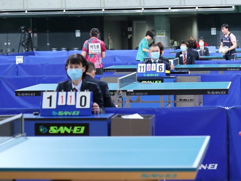 毎日140名を超える審判員が動員され、今大会はのべ620人もの審判が大会を担っている