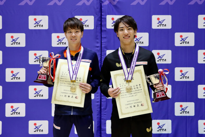 男子ダブルス優勝 渡辺裕介・松山祐季組(協和キリン)