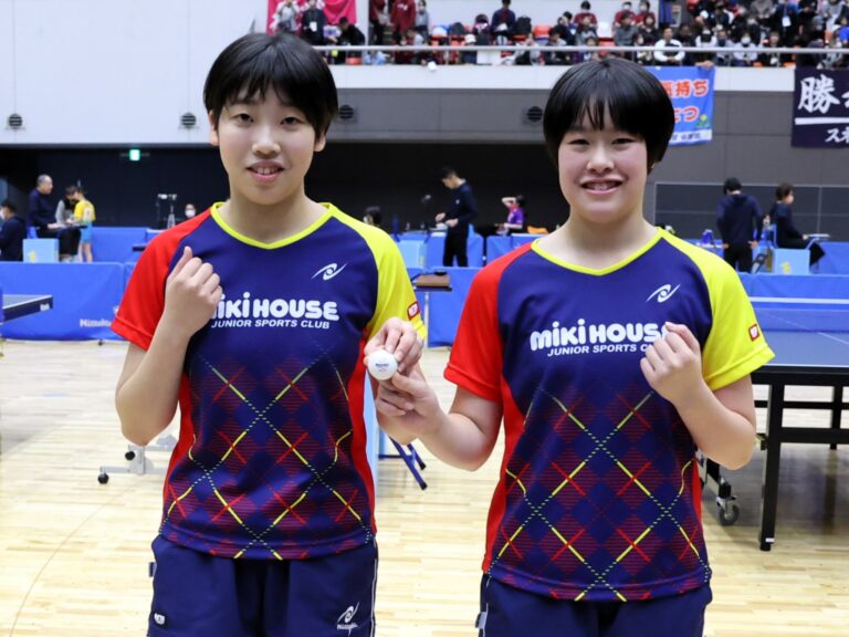 2023年全日本選手権(カデットの部)女子ダブルス優勝 新谷莉央・渡会宥組