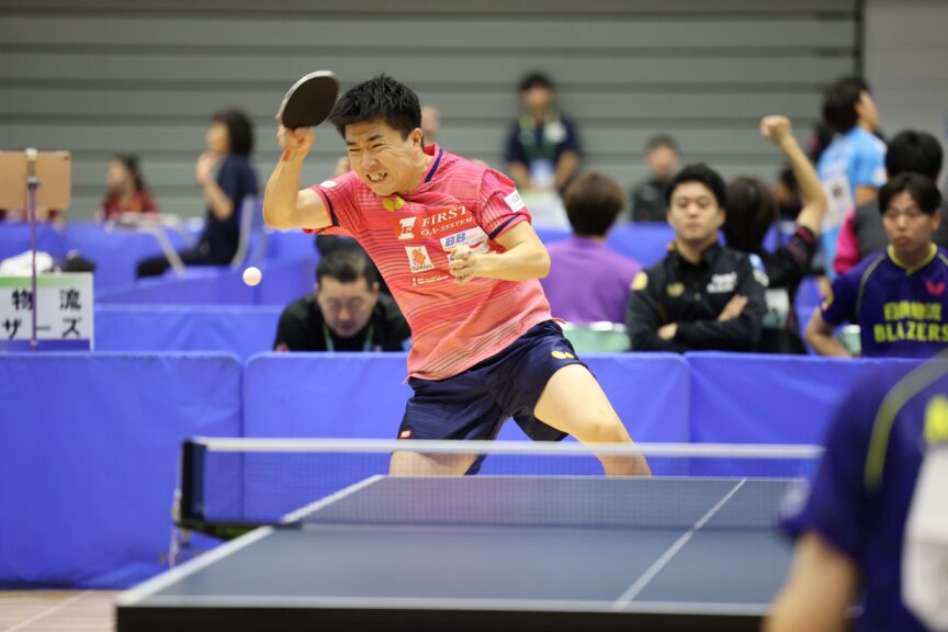 日鉄物流ブレイザーズ戦で勝利した神巧也（ファースト）