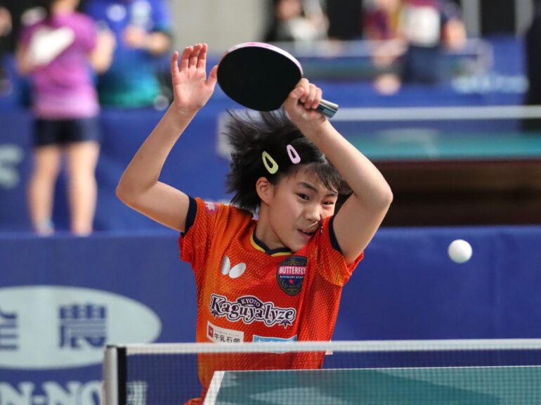 樋口美空（山陽学園高）の猛攻をフルゲームジュースで凌ぎ切った松島美空（京都カグヤライズ）