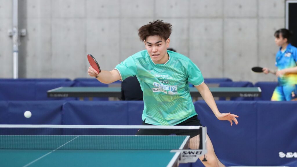 2回戦で田原彰悟
（協和キリン）に0-2から大逆転勝利を収めた横谷晟（(公財)宮崎県スポーツ協会）